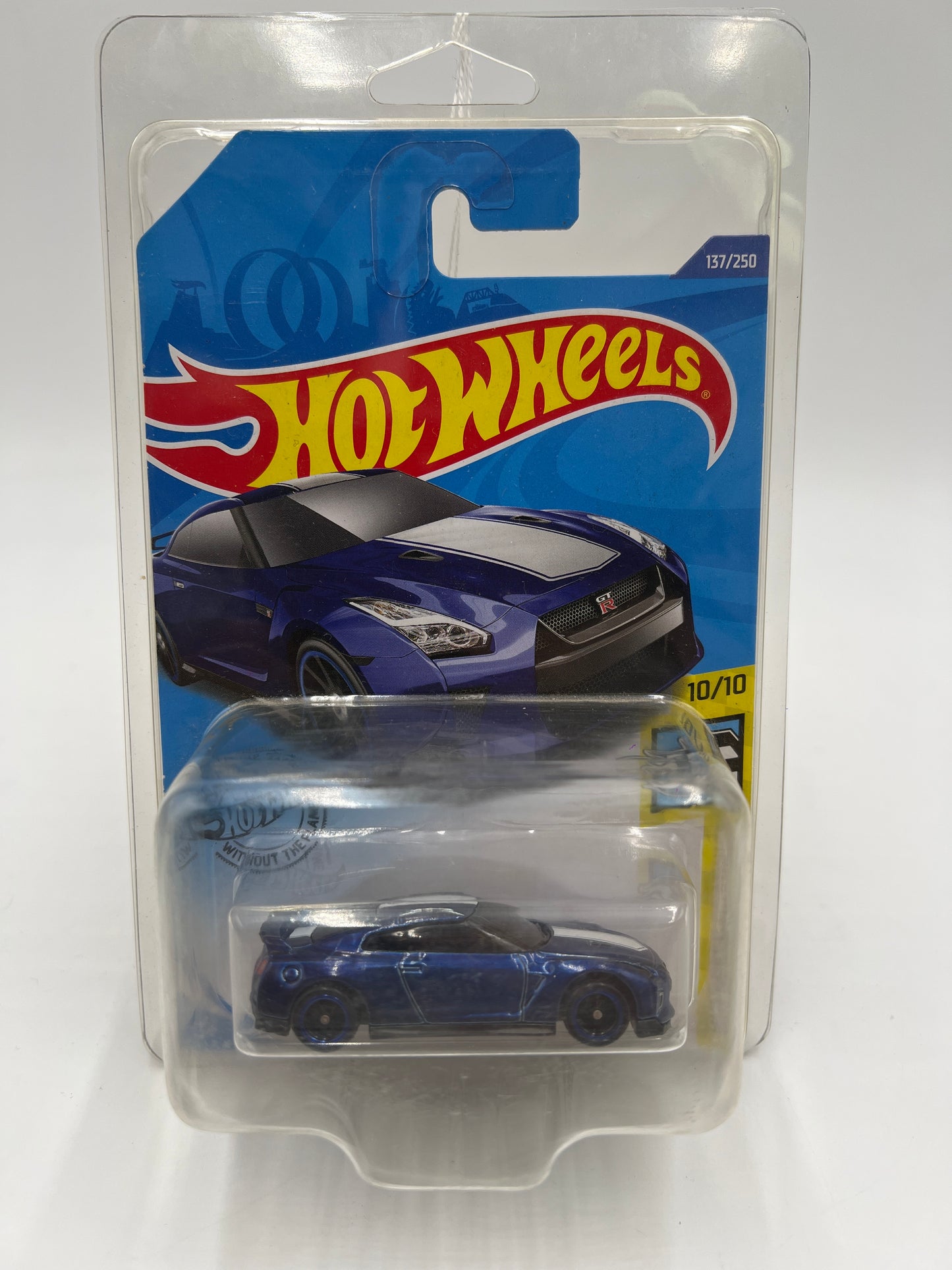 2020 Hot Wheels #137 Super Treasure Hunt 17 Nissan GT-R (R35) W/Protector