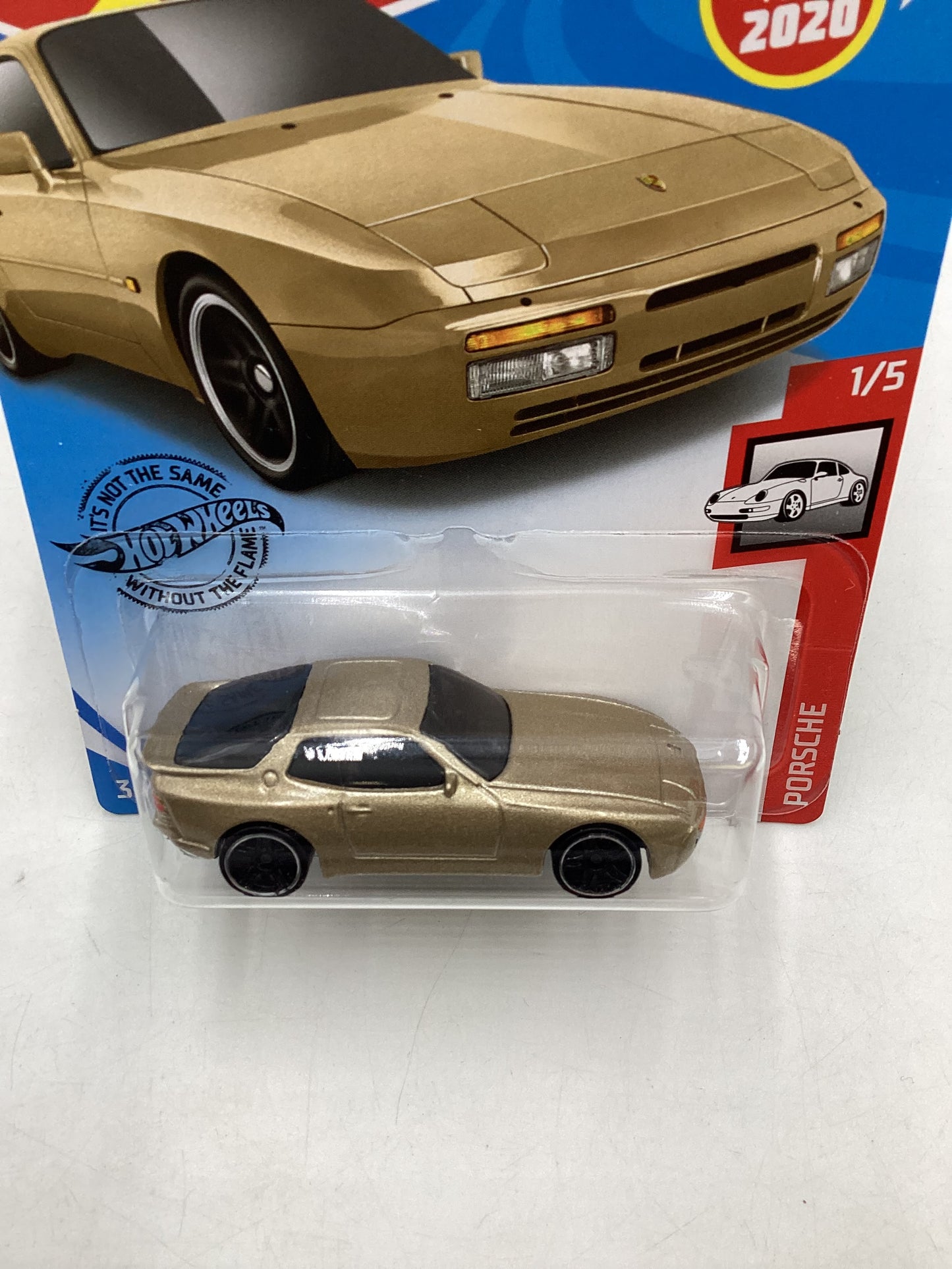 2020 Hot Wheels #047 89 Porsche 944 Turbo Gold 99A