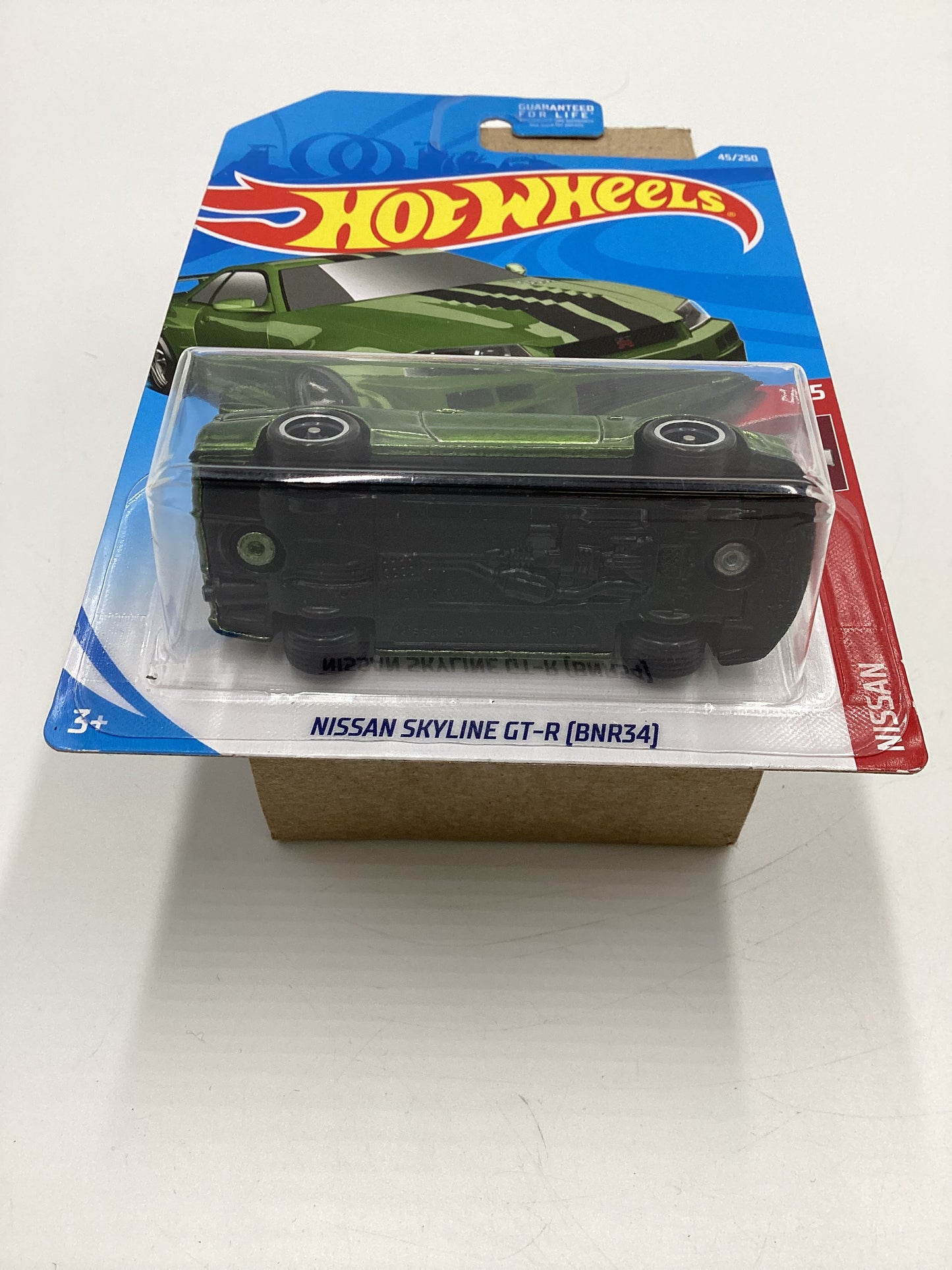 2019 Hot Wheels #045 Super Treasure Hunt Nissan Skyline GT-R BNR34 Green W/Protector