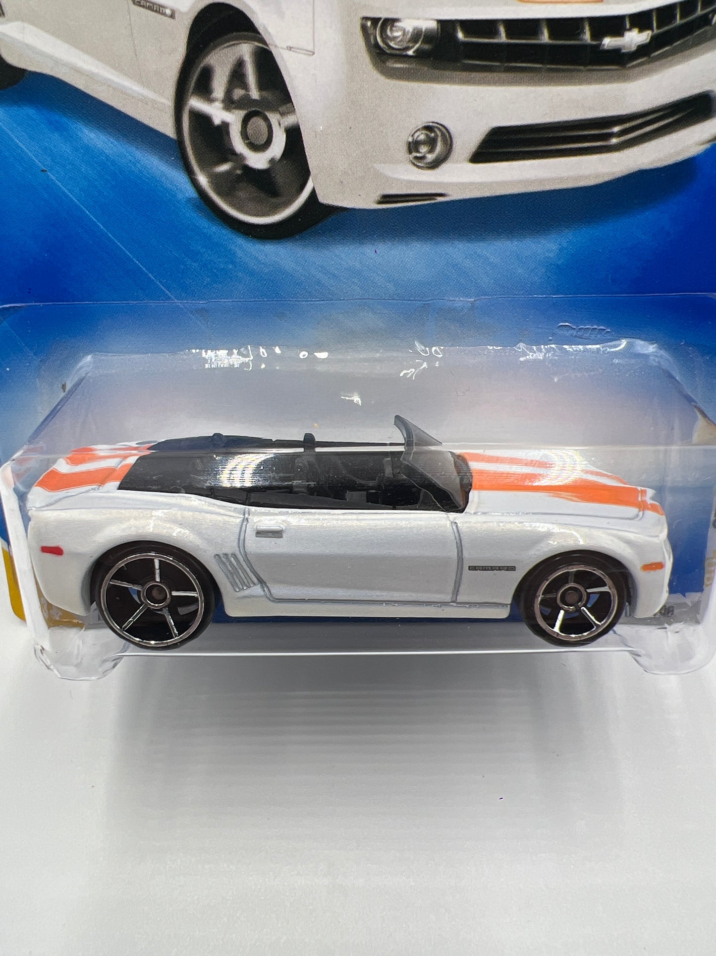 2009 Hot Wheels New Models #37 Camaro Convertible Concept White 15A