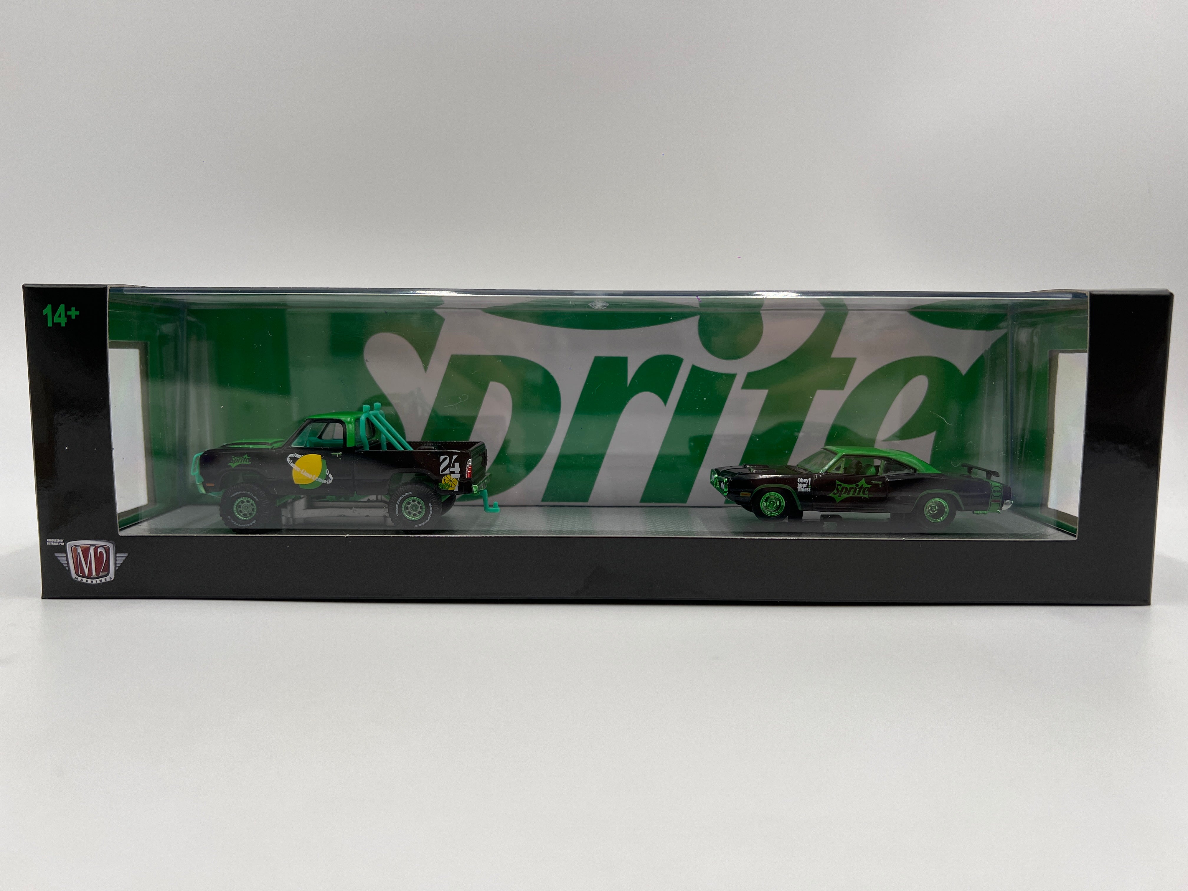 2025 M2 Machines Auto Haulers CHASE Sprite 1974 Dodge W200 Power