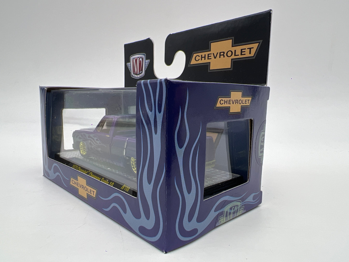 M2 Machines R108 CHASE 1973 Chevrolet Cheyenne Super 10 Purple