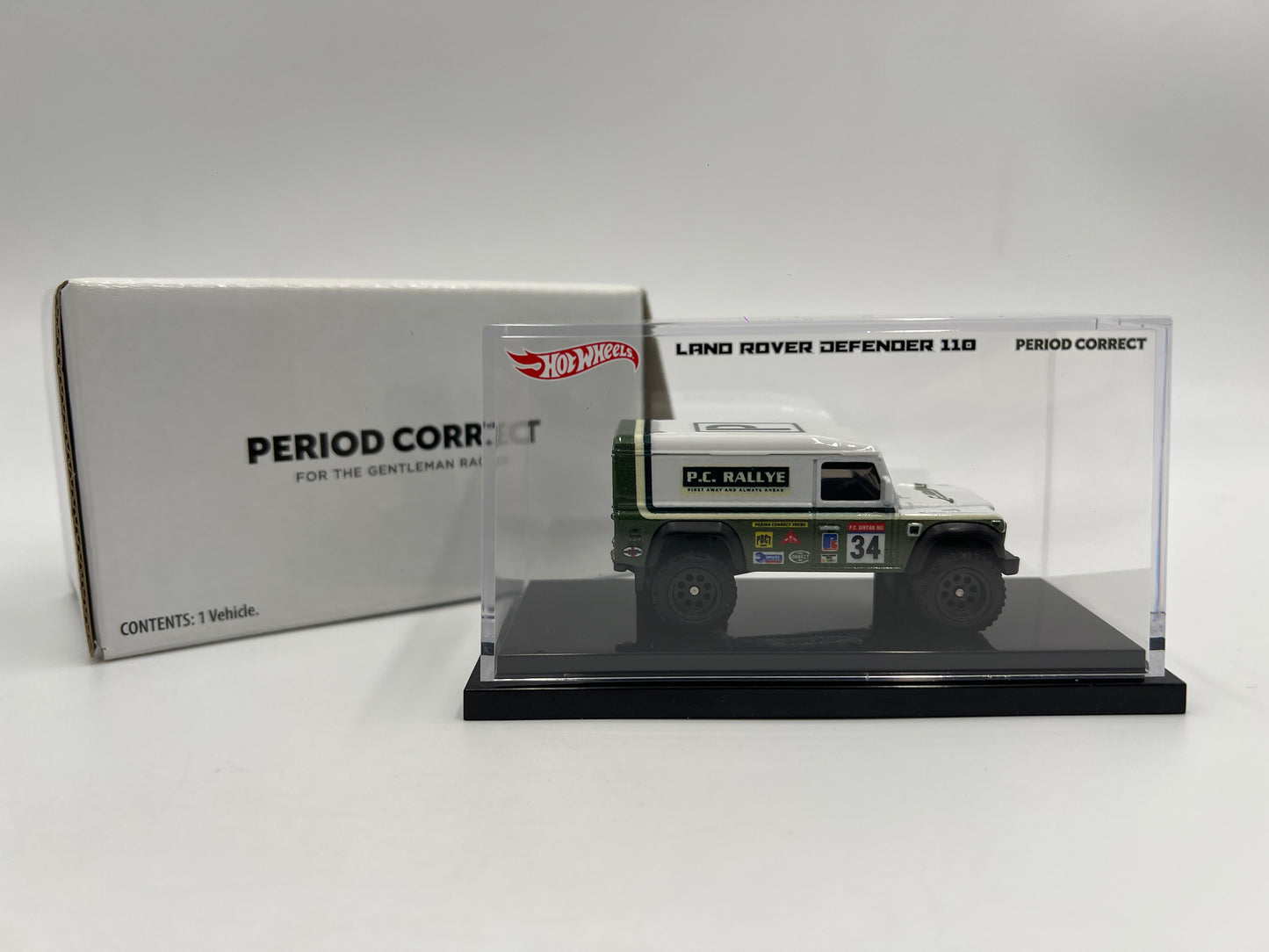 2019 Hot Wheels X Period Correct Land Rover Defender 110 Green/White VHTF