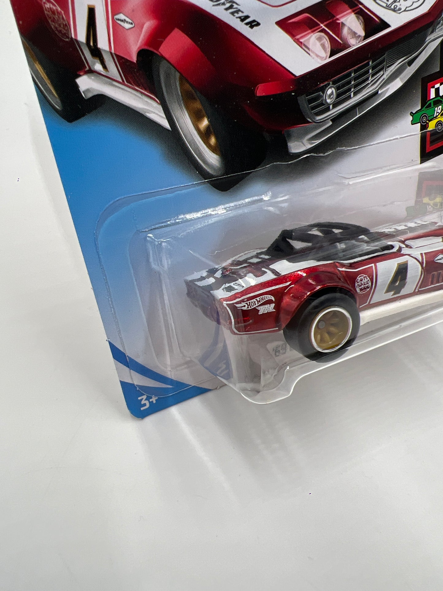 2019 Hot Wheels Super Treasure Hunt #173 69 Corvette Racer Red W/Protector