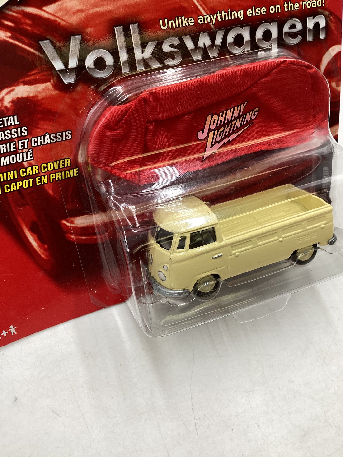 Johnny Lightning Volkswagen Series 1966 Type 2 Pickup Yellow 220B