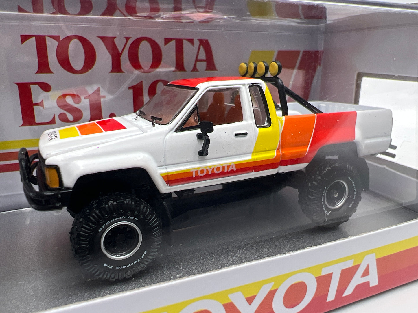 2026 M2 Machines WMTS22 Walmart Exclusive 1985 Toyota Truck White