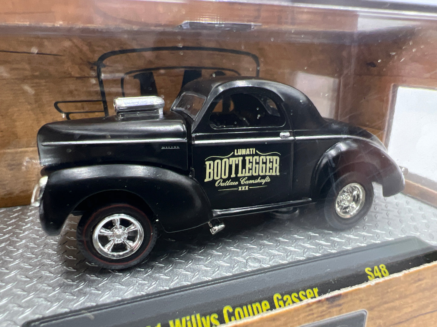 M2 Machines Lunati Bootlegger 1941 Willys Coupe Gasser Black S48