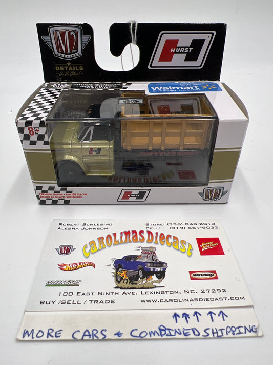 M2 Machines Walmart Exclusive Hurst 1970 GMC 5500 Truck Gold WMTS12