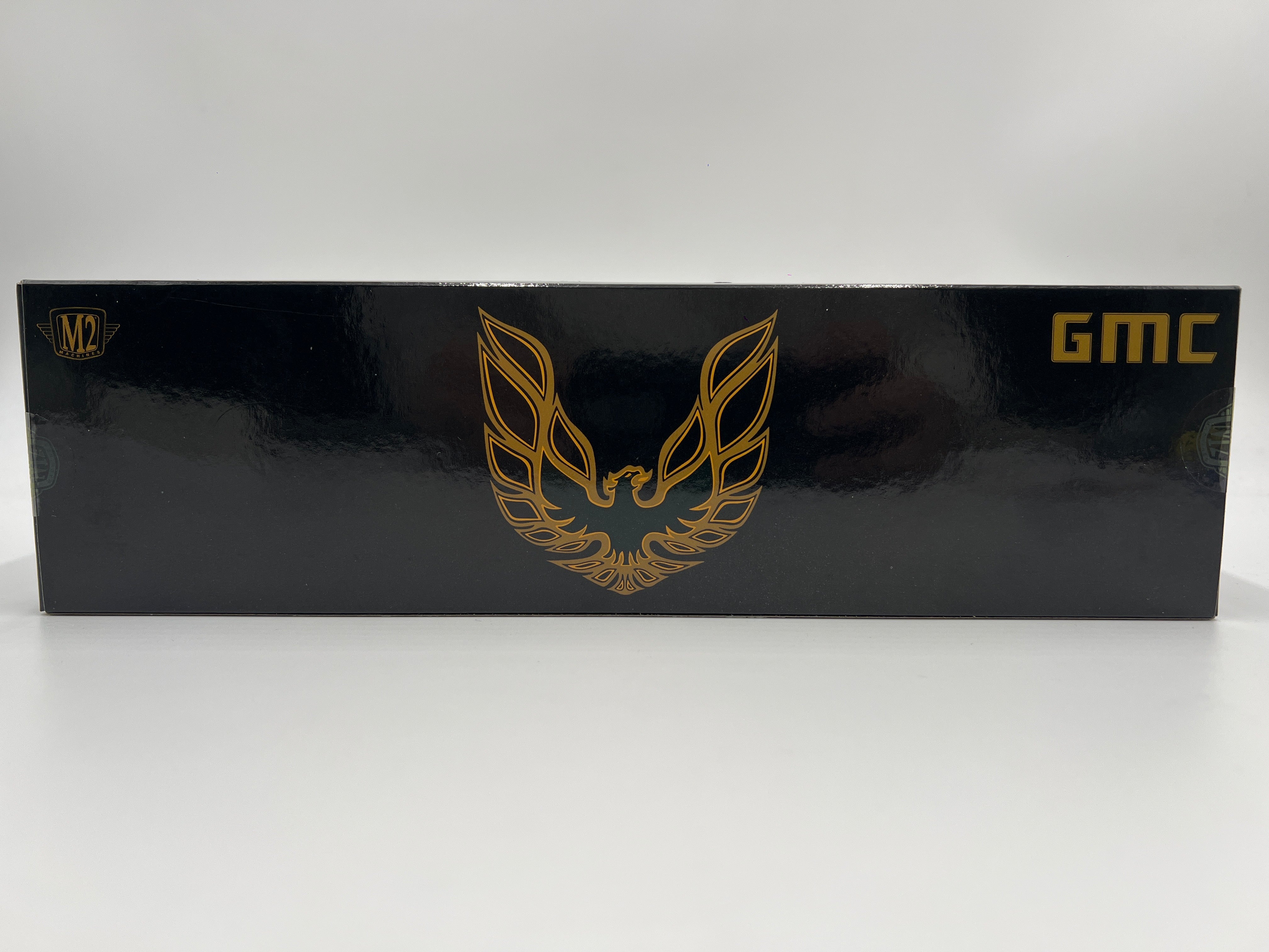 M2 Machines Auto Haulers GMC 1976 GMC Sierra 3500 / Grande 15