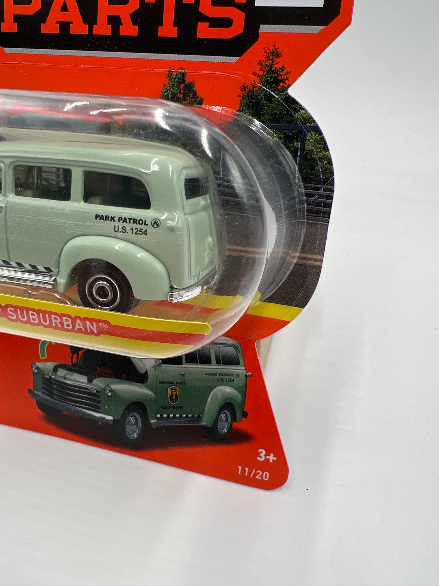 Matchbox Moving Parts #11 1950 Chevy Suburban Green National Parks