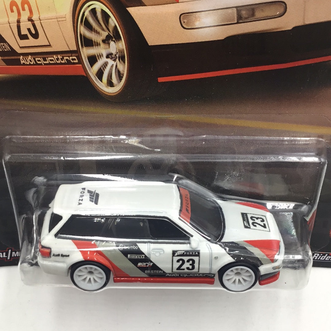 2023 hot wheels Forza 94 Audi Avant RS2 253C