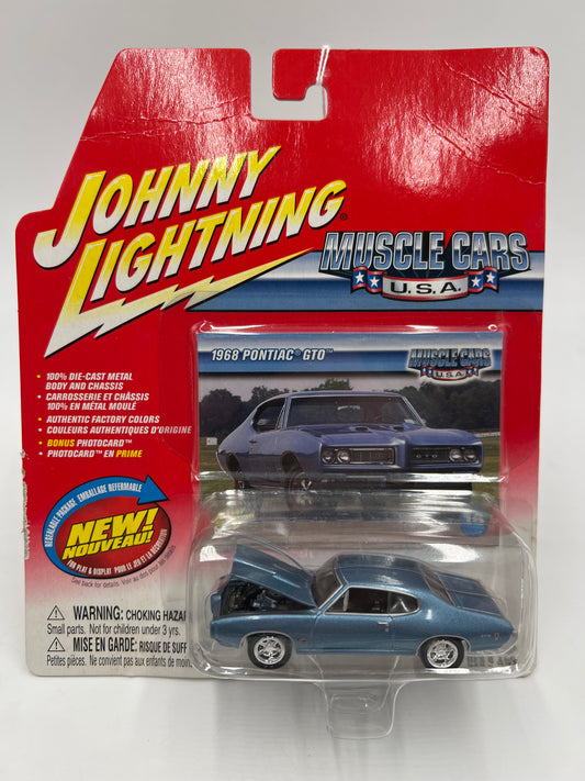 Johnny Lightning Muscle Cars USA #16 1968 Pontiac GTO Blue Bad Card 221D