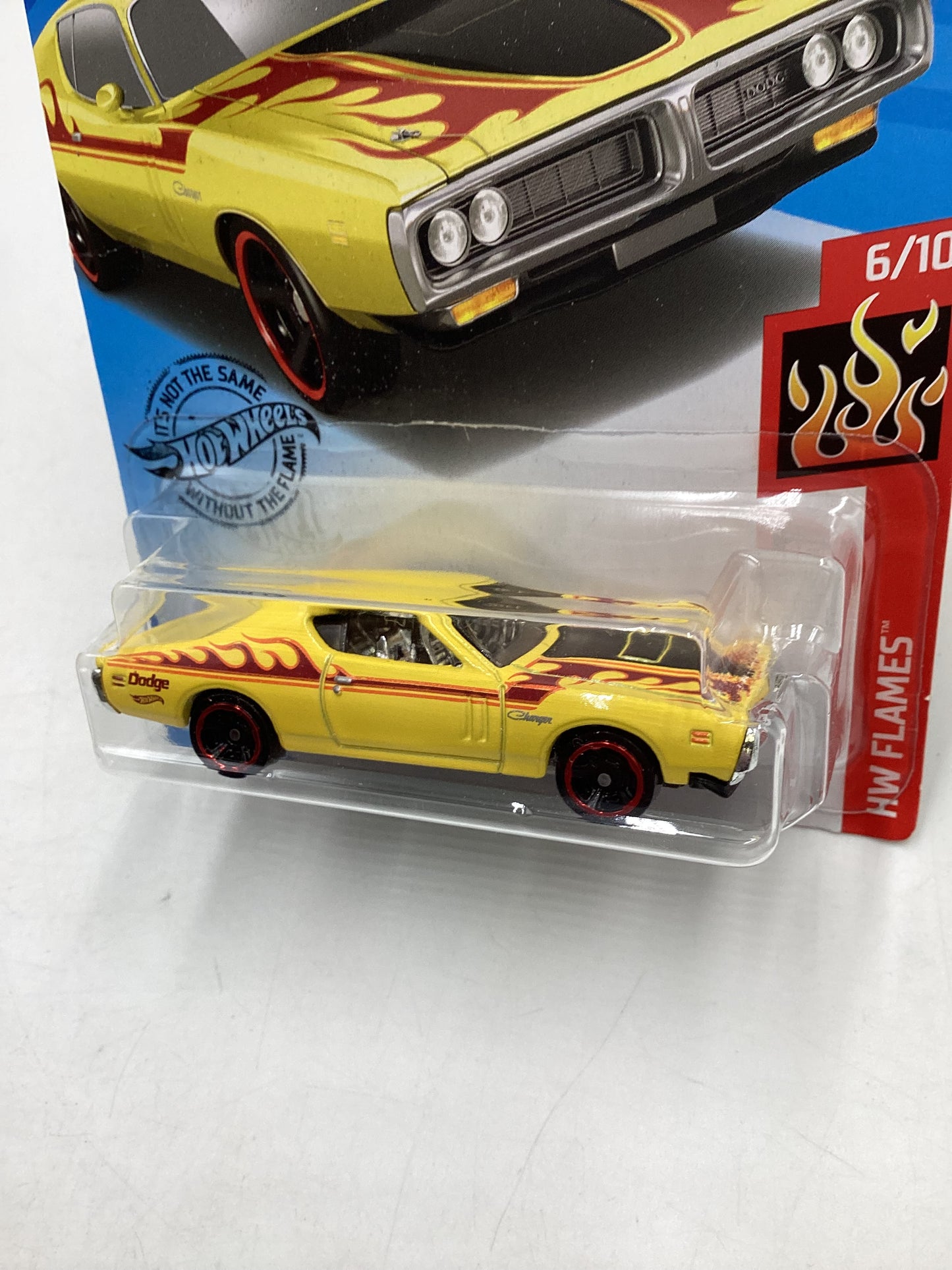 2020 Hot Wheels #188 71 Dodge Charger (Small Crease) 51E