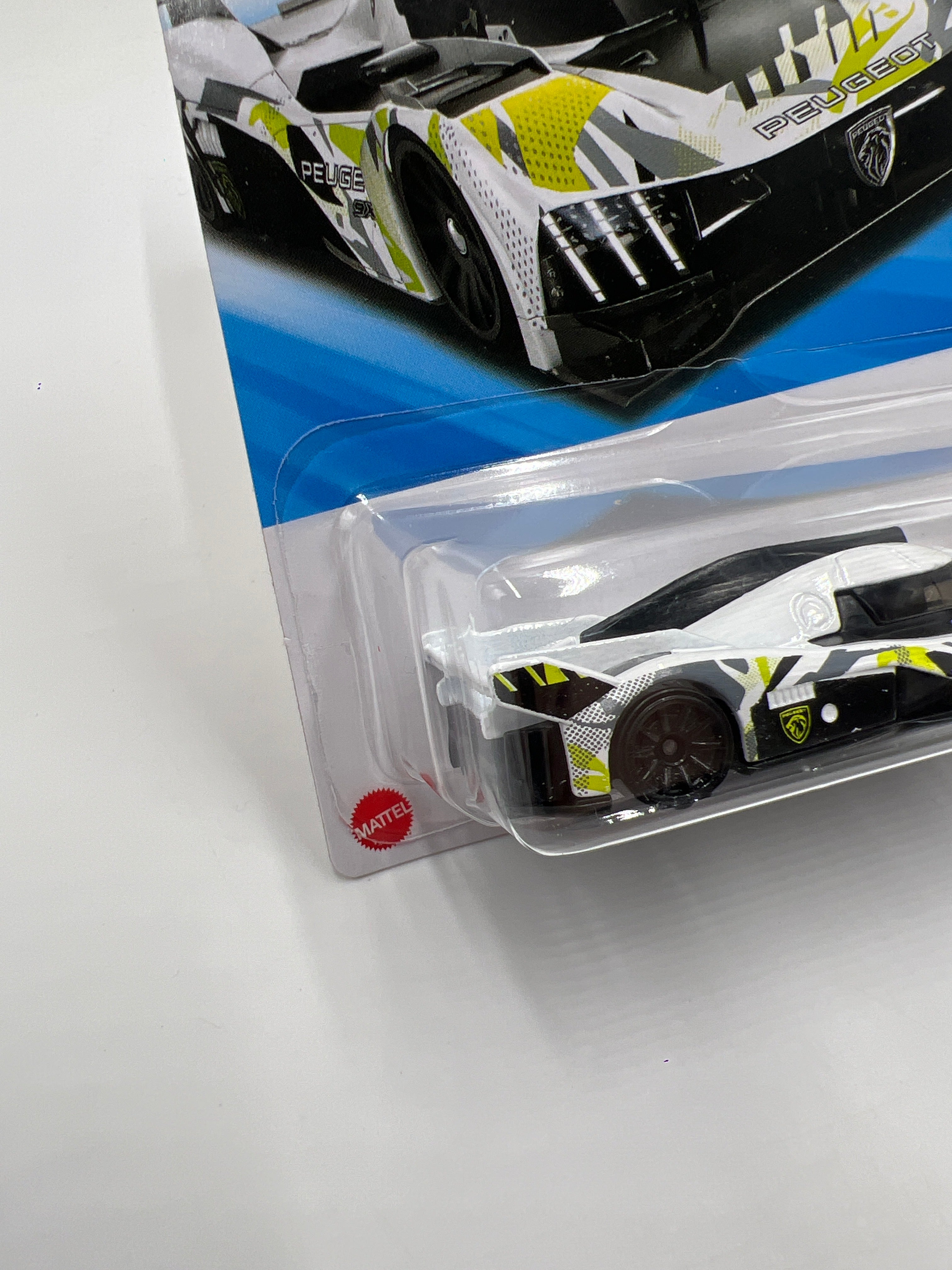 2025 Hot Wheels M Case Exotics #174 Peugeot 9x8 Hypercar White 61B