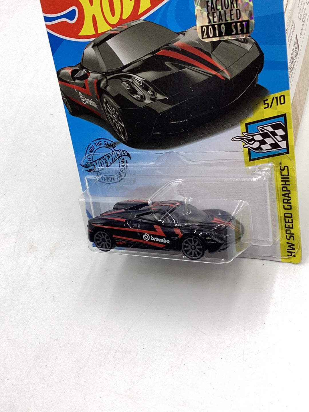 2019 Hot wheels #148 Pagani Huayra factory sealed black 104A