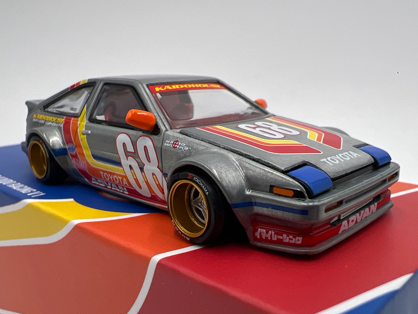 Mini GT Kaido House #196 CHASE Toyota AE86 Sprinter Trueno Kaido Racing V1