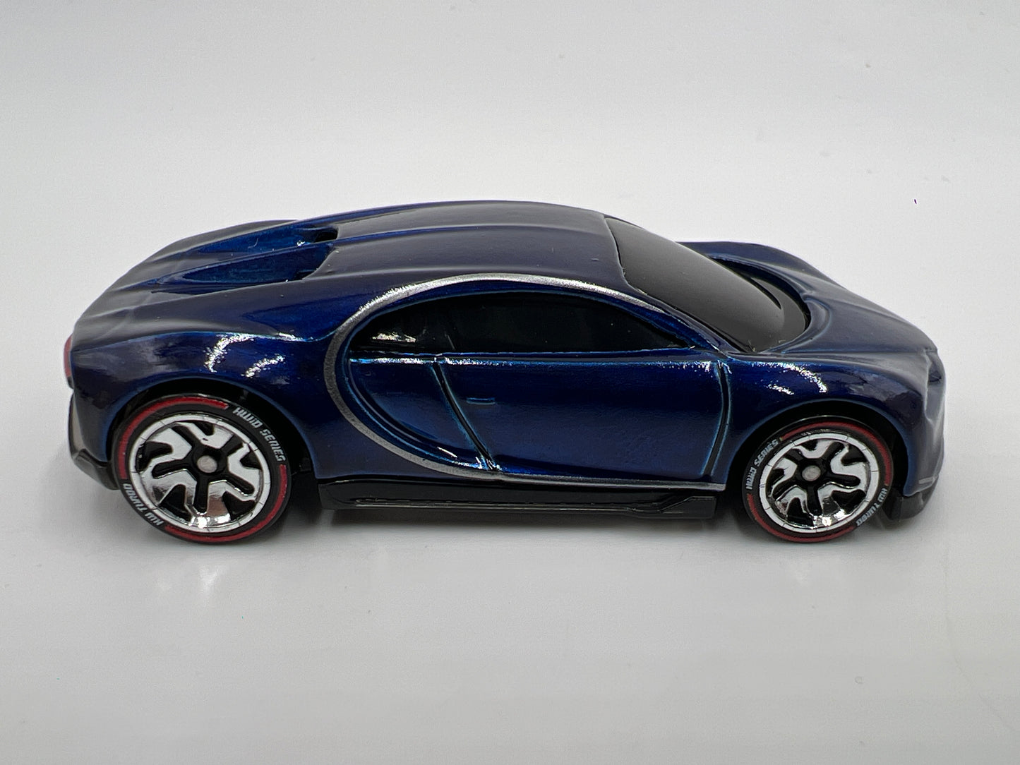 Hot Wheels iD Turbo Series 2 #3 16 Bugatti Chiron Blue sealed
