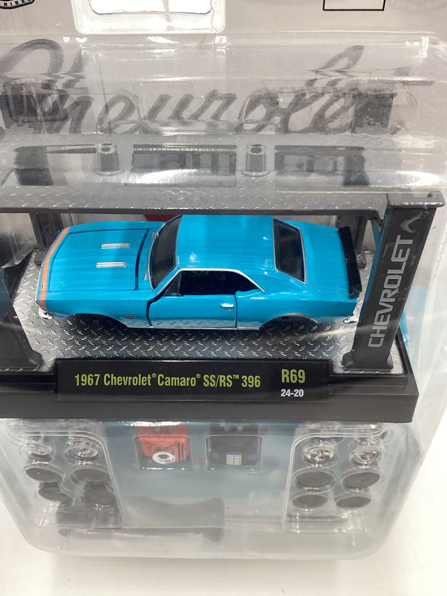 M2 Machines Model Kit 1967 Chevrolet Camaro SS/RS 396 Light Blue R69 201H