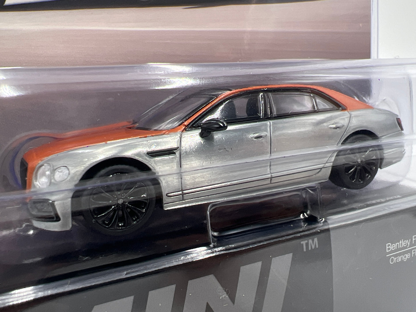 Mini GT #991 CHASE Bentley Flying Spur Orange Flame/Onyx
