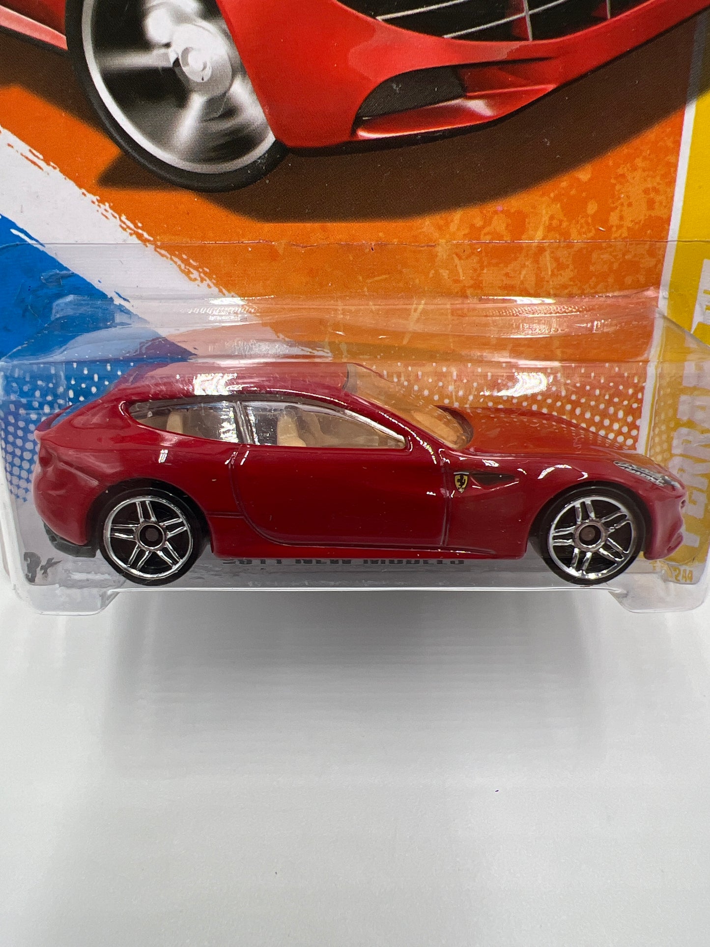 2011 Hot Wheels New Models #45 Ferrari FF Red W/Protector #2