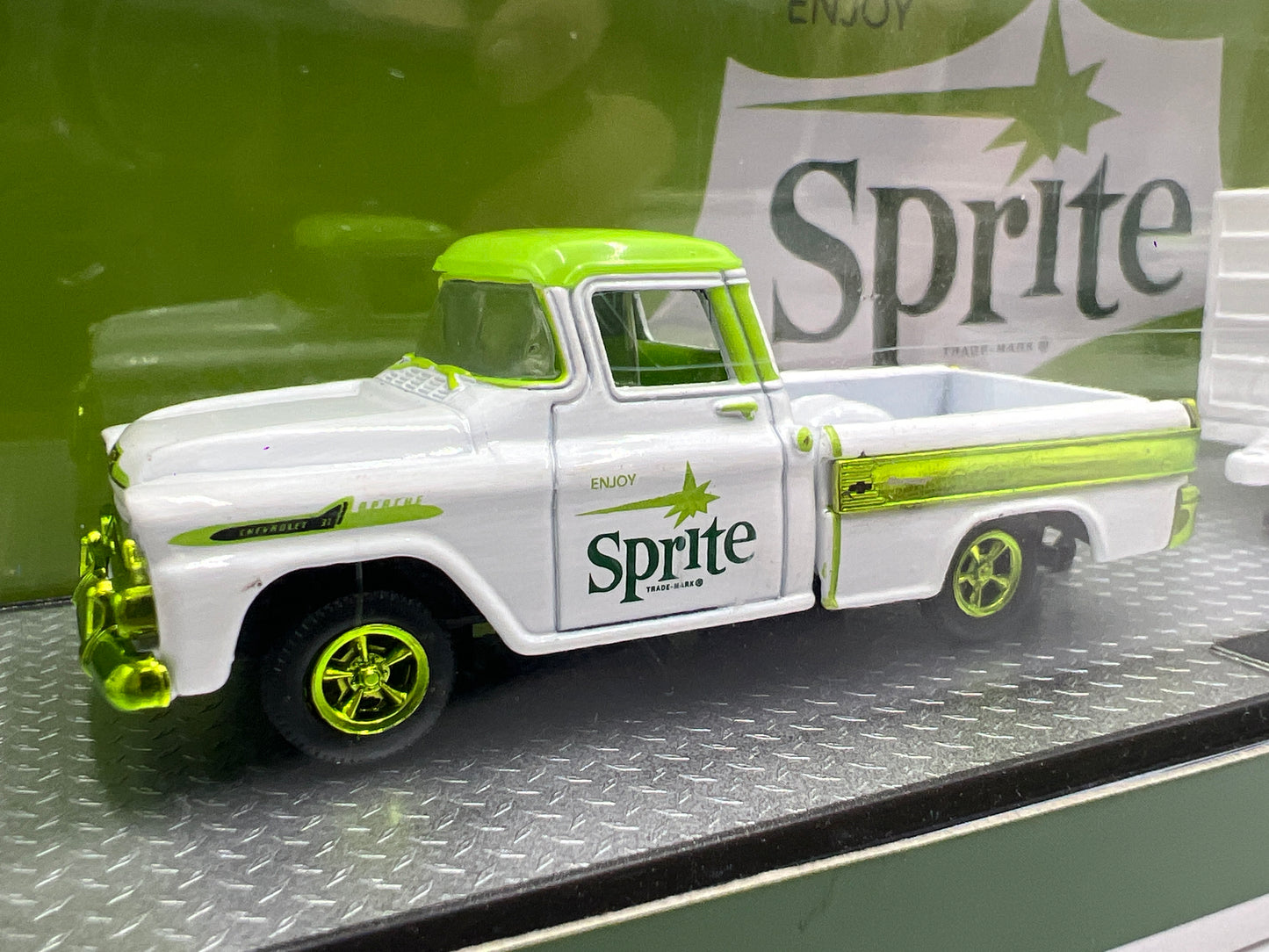 M2 Machines Auto Haulers CHASE Sprite 1957 Chevrolet Cameo Truck & 1970 Chevrolet Chevelle SS 454 TW13