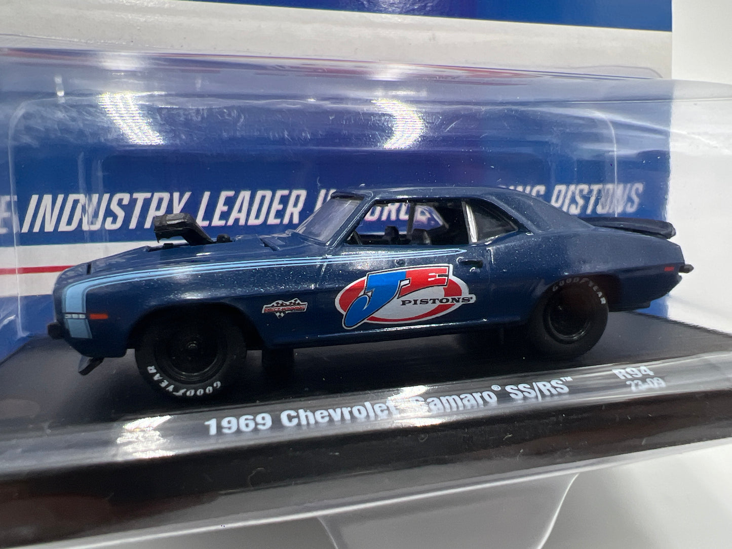 M2 Machines Auto-Drivers 1969 Chevrolet Camaro SS/RS Blue JE Pistons R94 192D