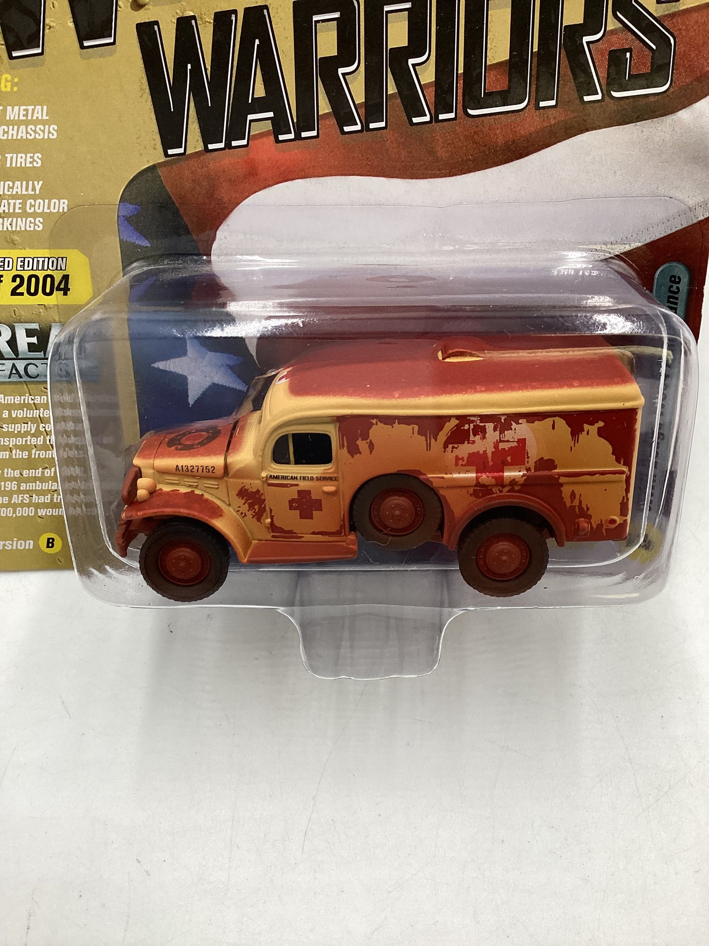 Johnny Lightning Wheeled Warriors WWII Dodge WC54 Ambulance 219B