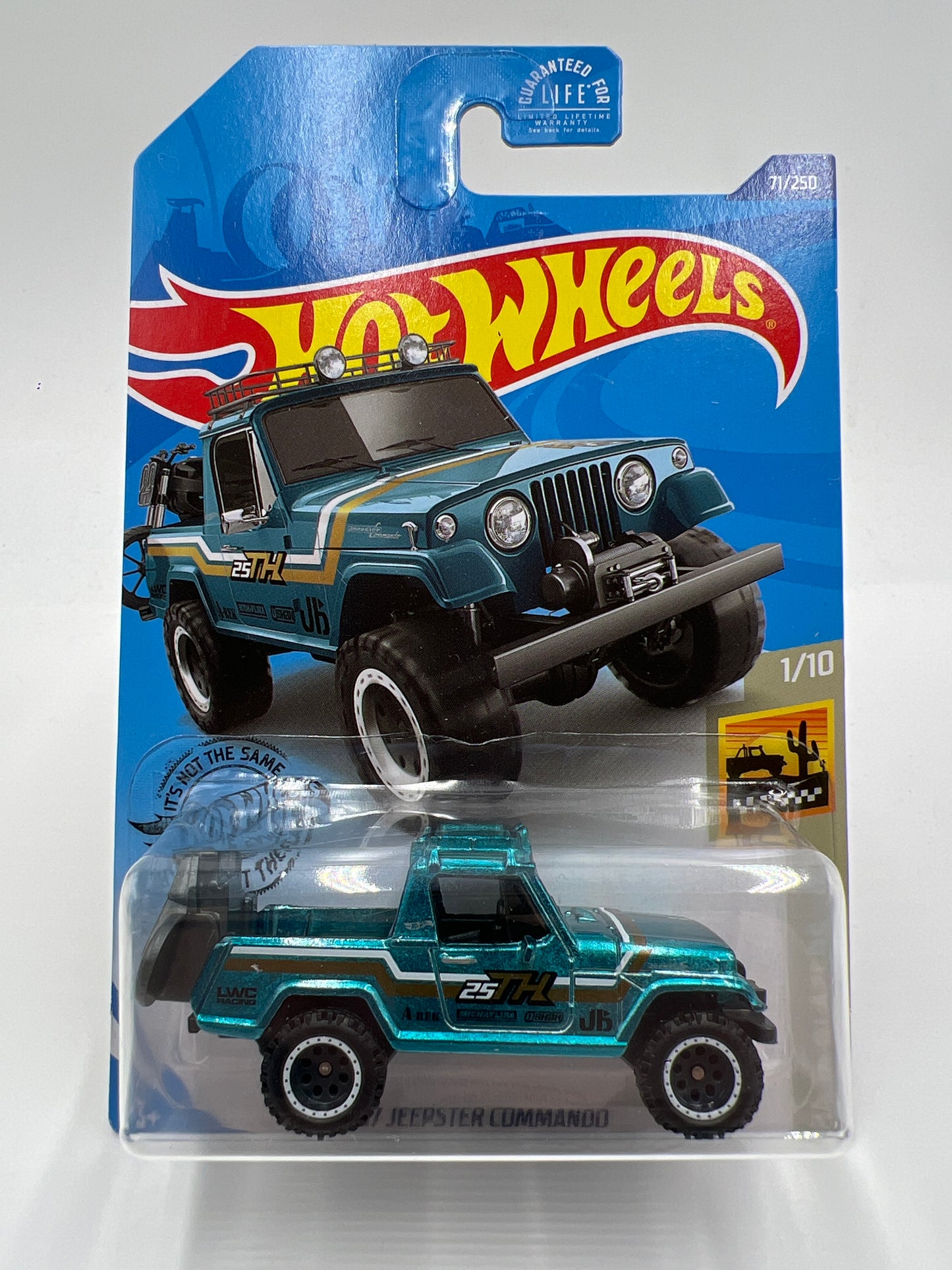2020 Hot Wheels Super Treasure hunt #71 67 Jeepster Commando Blue W/Protector