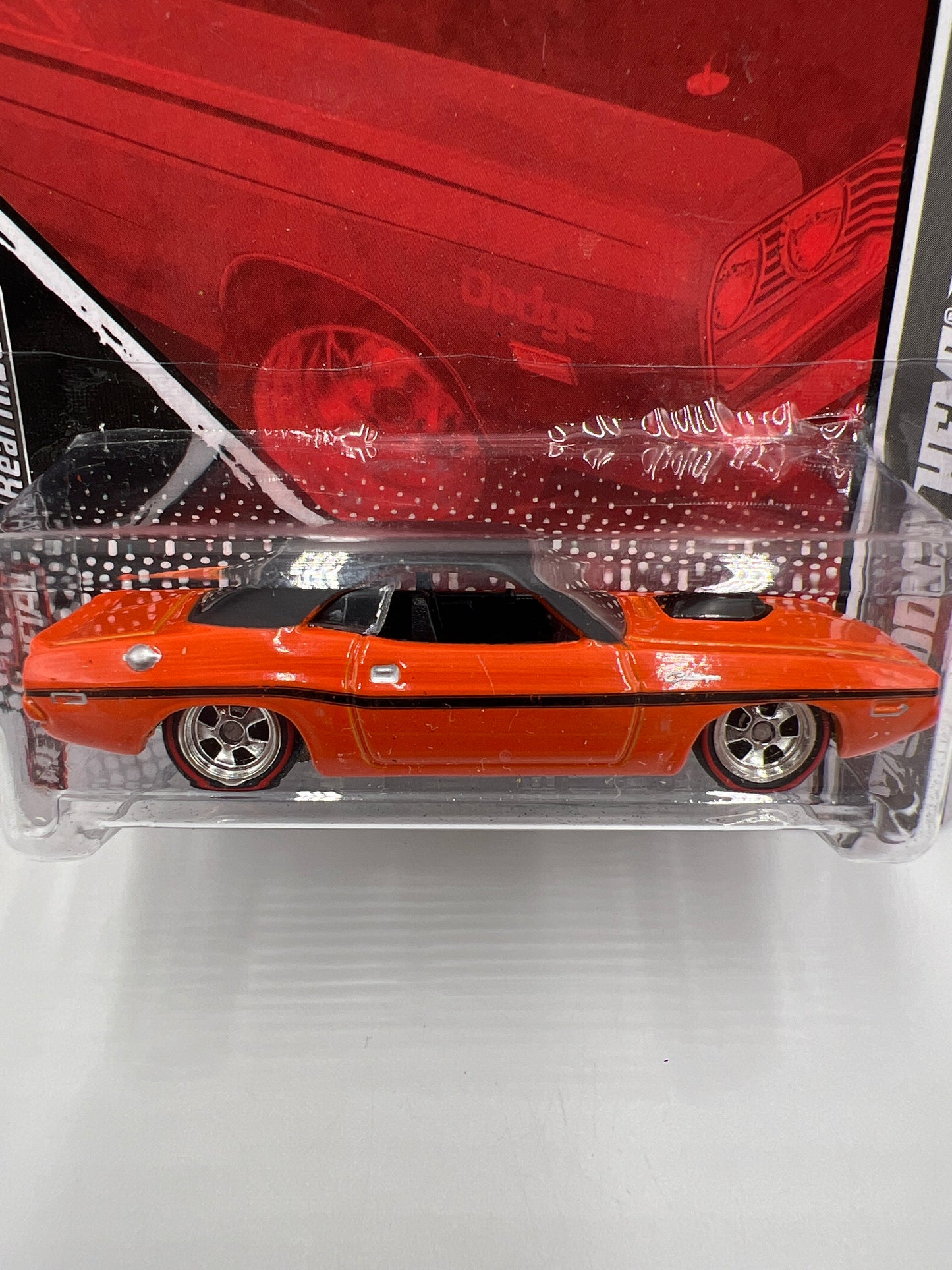 Hot Wheels Premium Garage Series #2 70 Dodge Hemi Challenger Orange