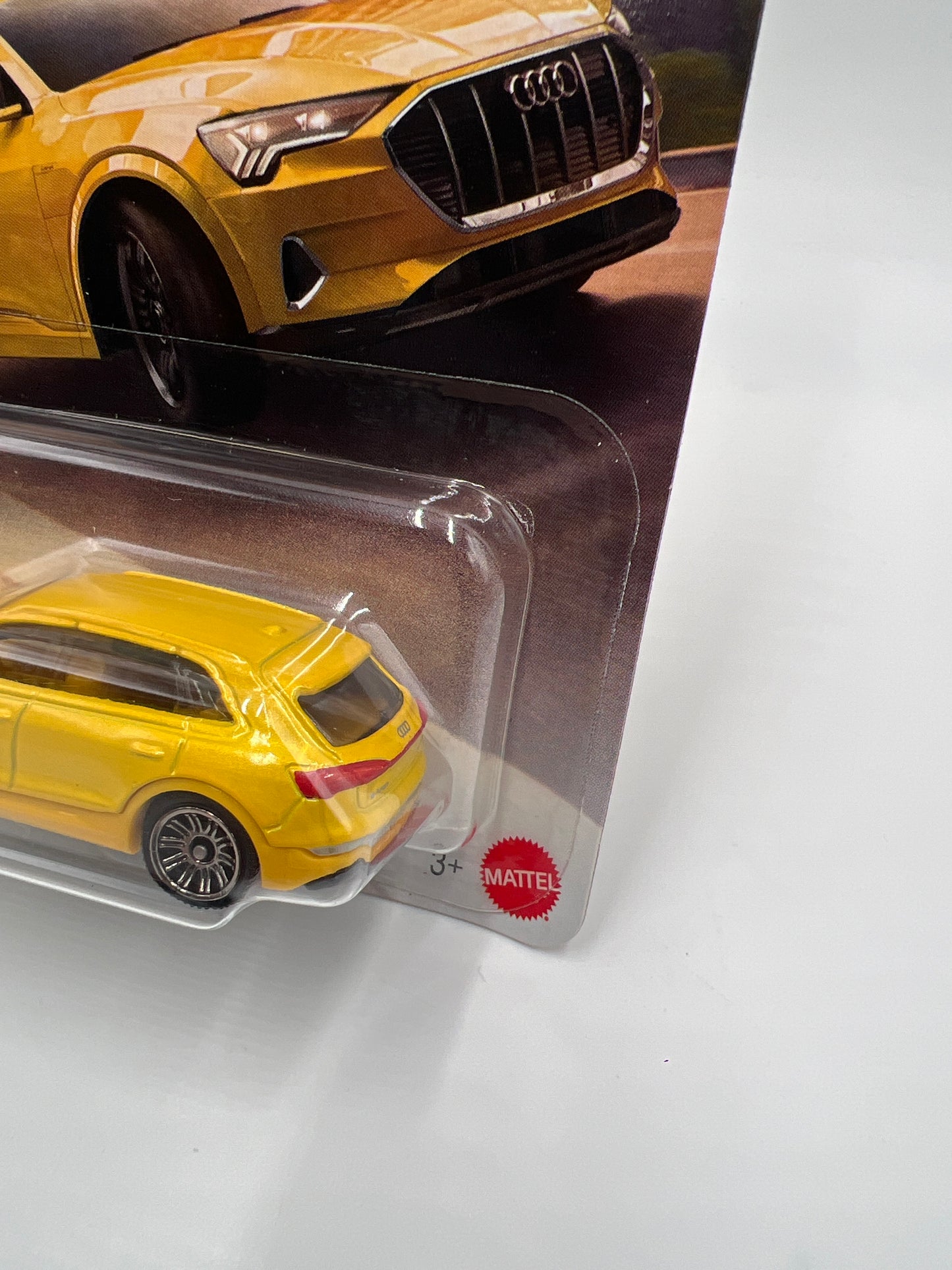 2025 Matchbox #98 Audi E-Tron Yellow 207D