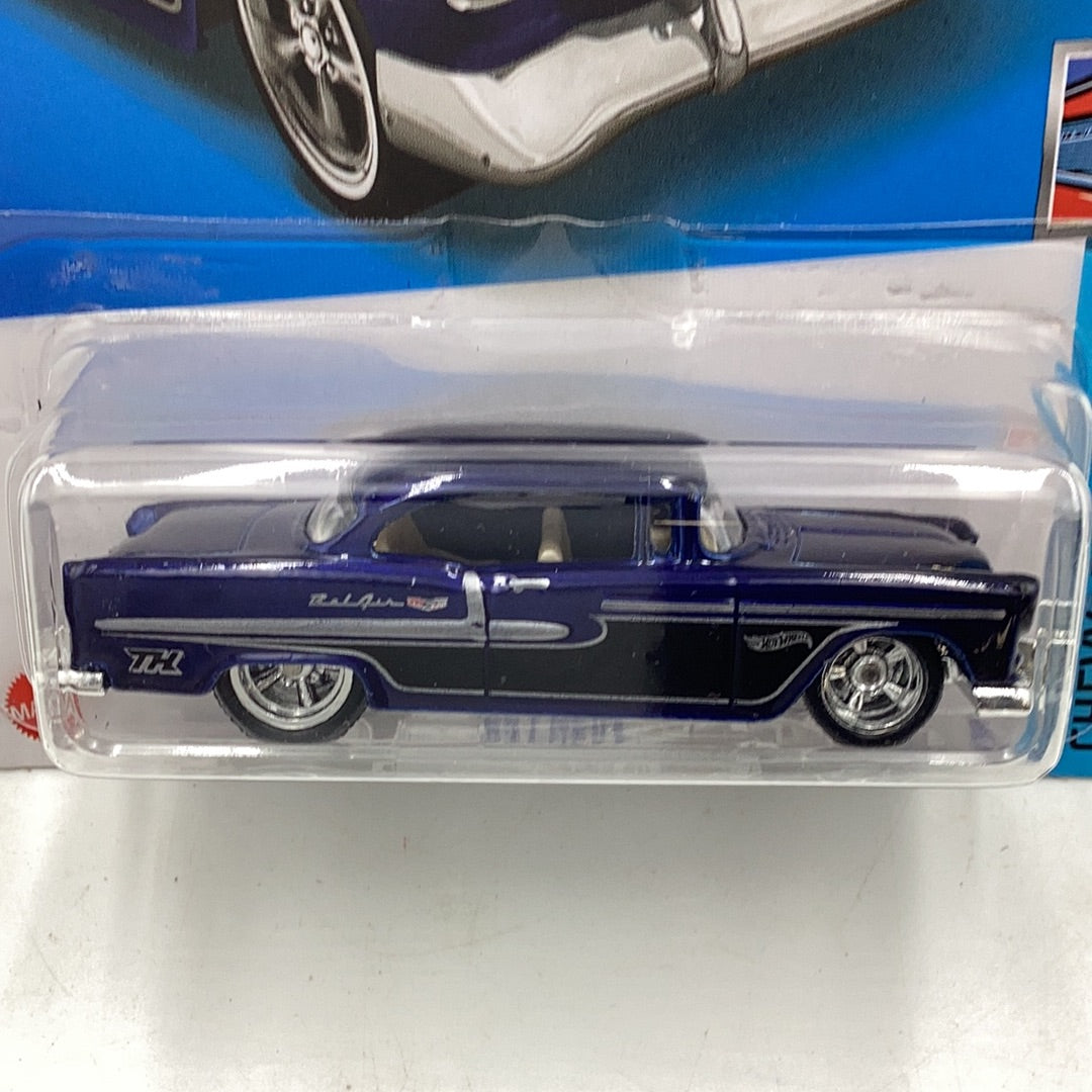 2022 hot wheels super treasure hunt #20 55 Chevy W/Protector