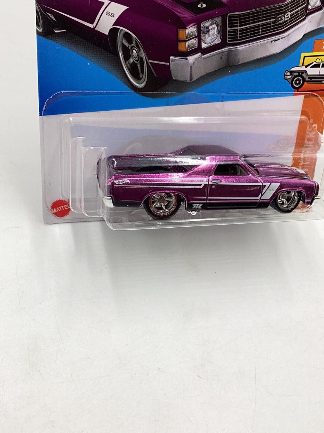 Hot Wheels 2024 Super Treasure Hunt #132 71 El Camino with protector