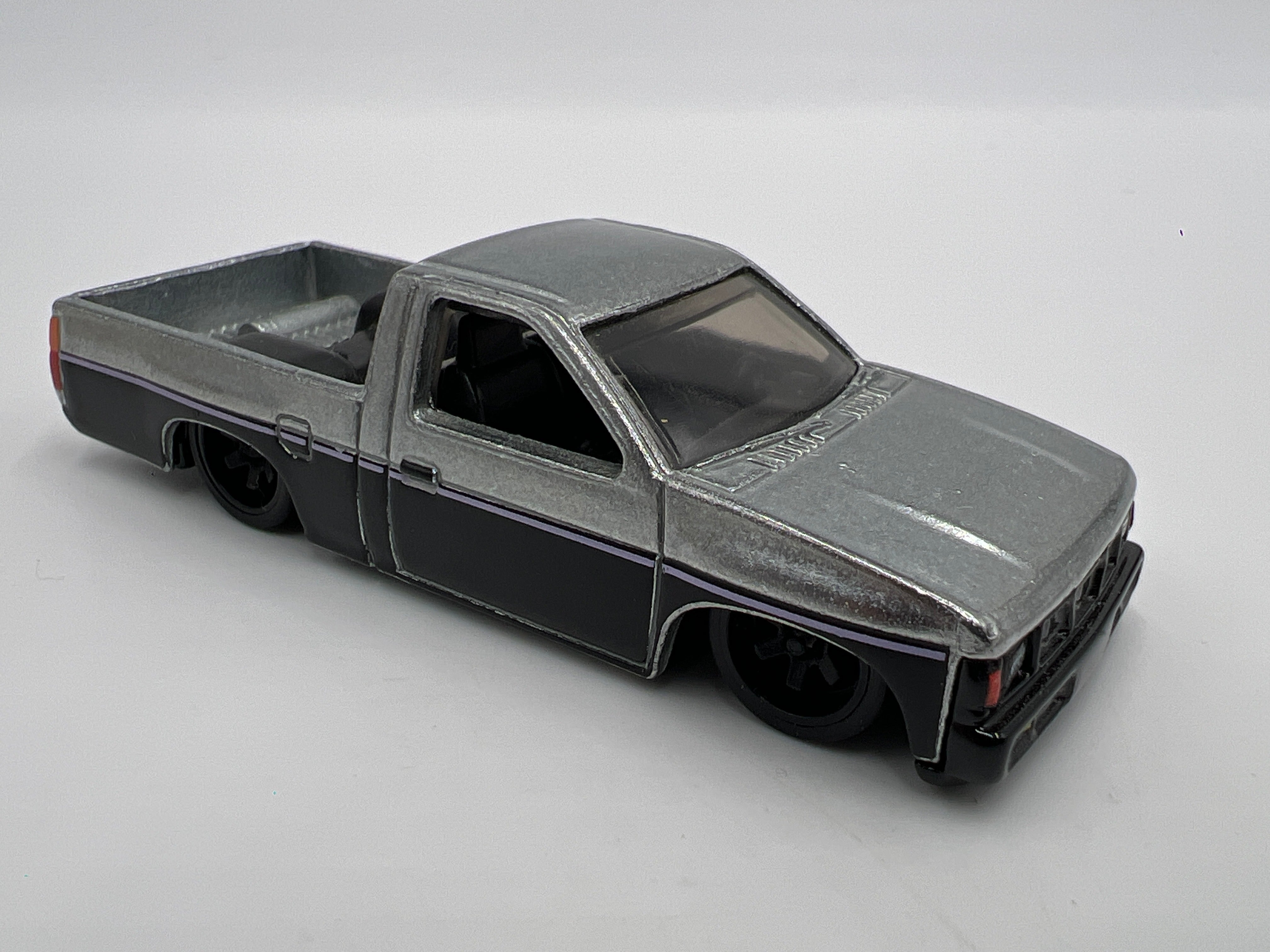 Hot Wheels NISSAN d21 25台セット ローライダー 2025 Hot Wheels 1/64 Zamac Set 93 Nissan D21 Hardbody Pick-Up