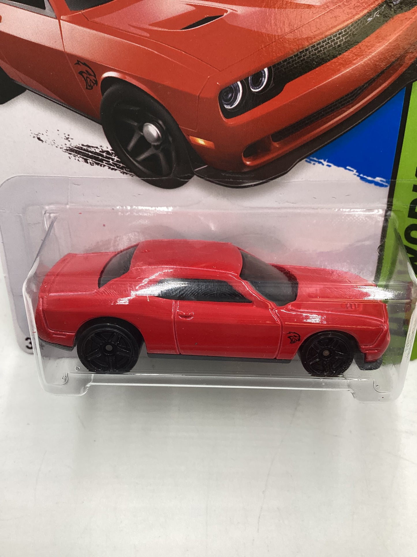 2015 Hot Wheels Workshop #235 15 Dodge Challenger SRT Hellcat Red 56B