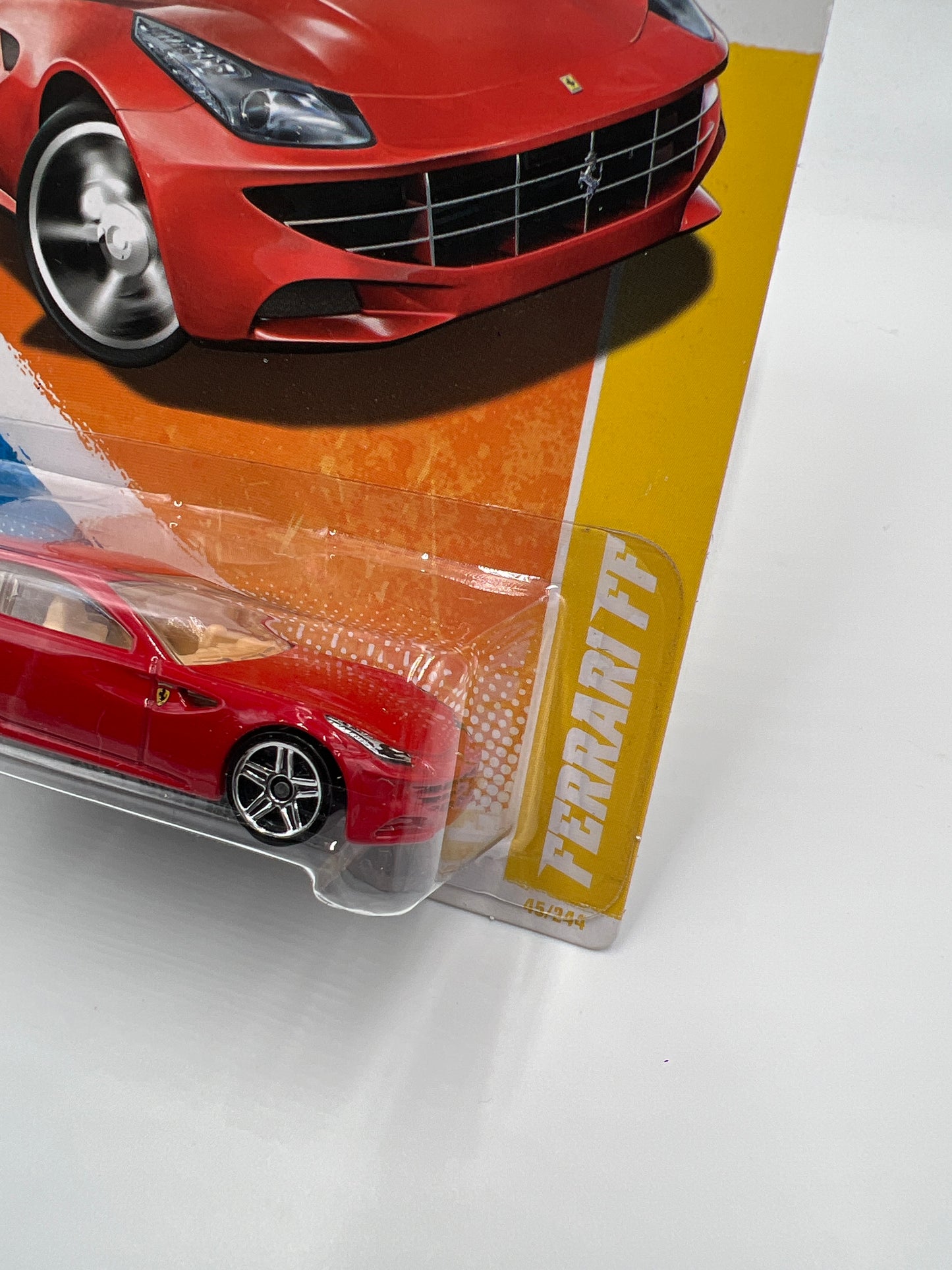 2011 Hot Wheels New Models #45 Ferrari FF Red W/Protector