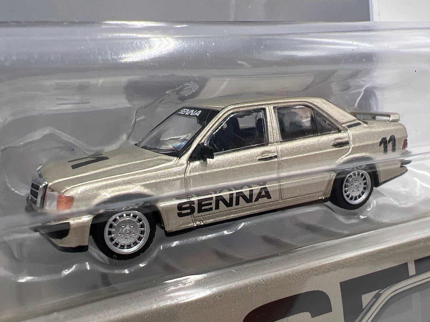 Tarmac Works Mijo Exclusives Mercedes-Benz 190 E 2.3-16 Senna Race Of Champion 1984
