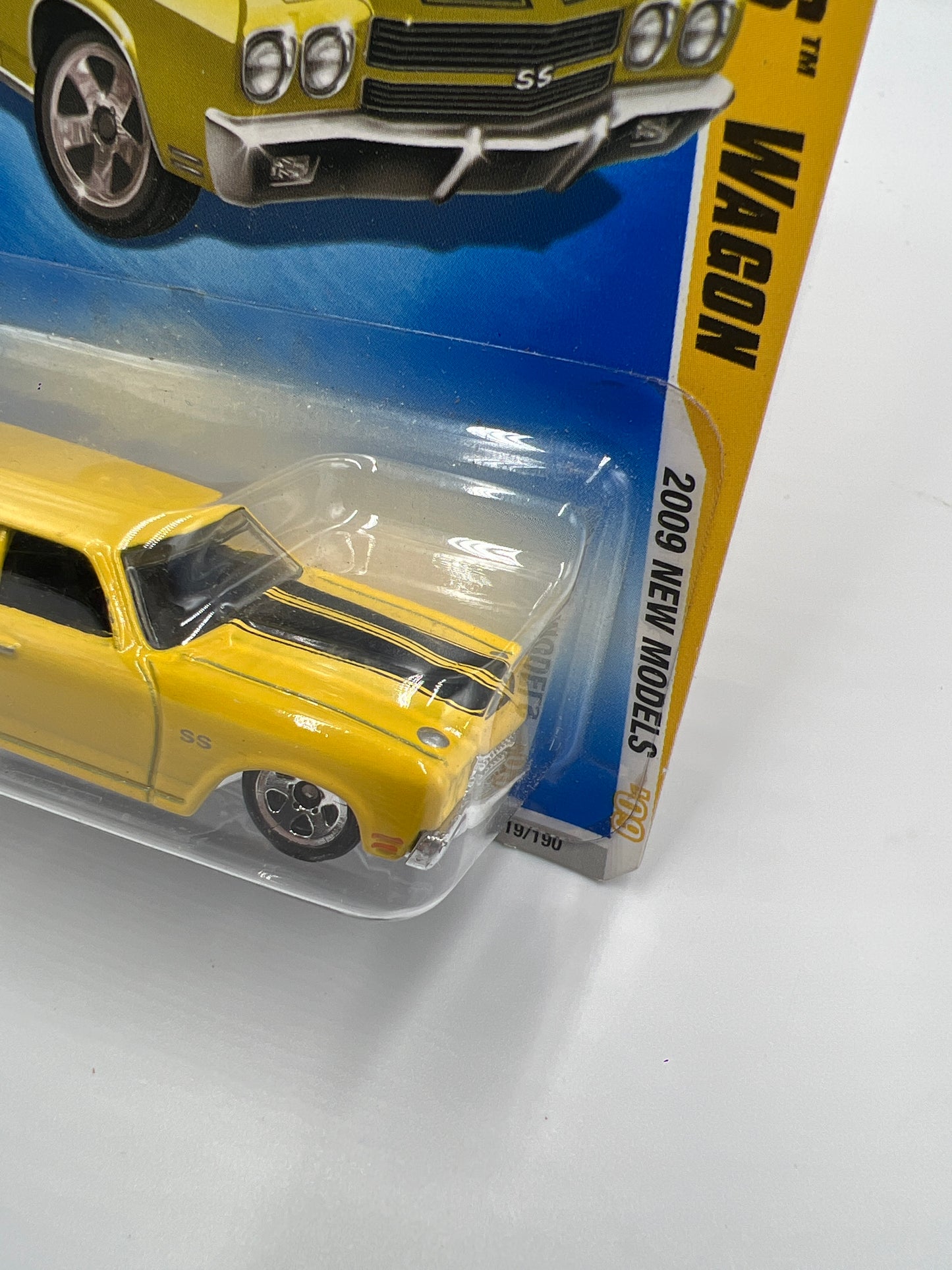 2009 Hot Wheels New Models #19 70 Chevelle SS Wagon Yellow 10H