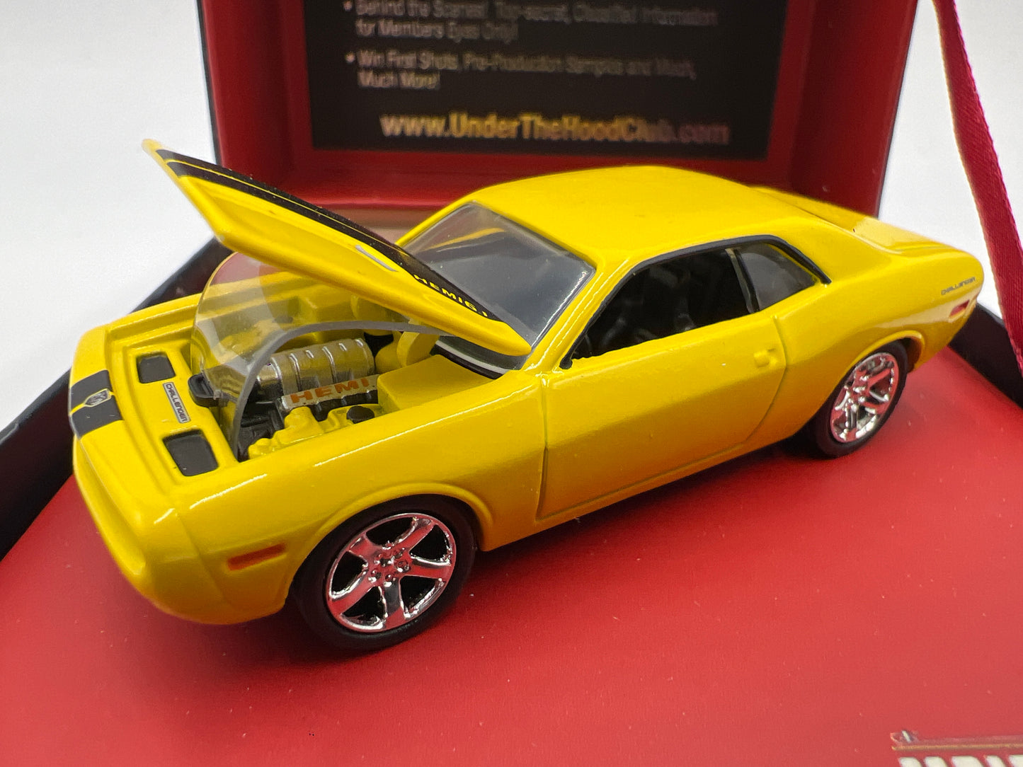 Greenlight Under The Hood Collectors Club 2006 Dodge Challenger Concept Yellow