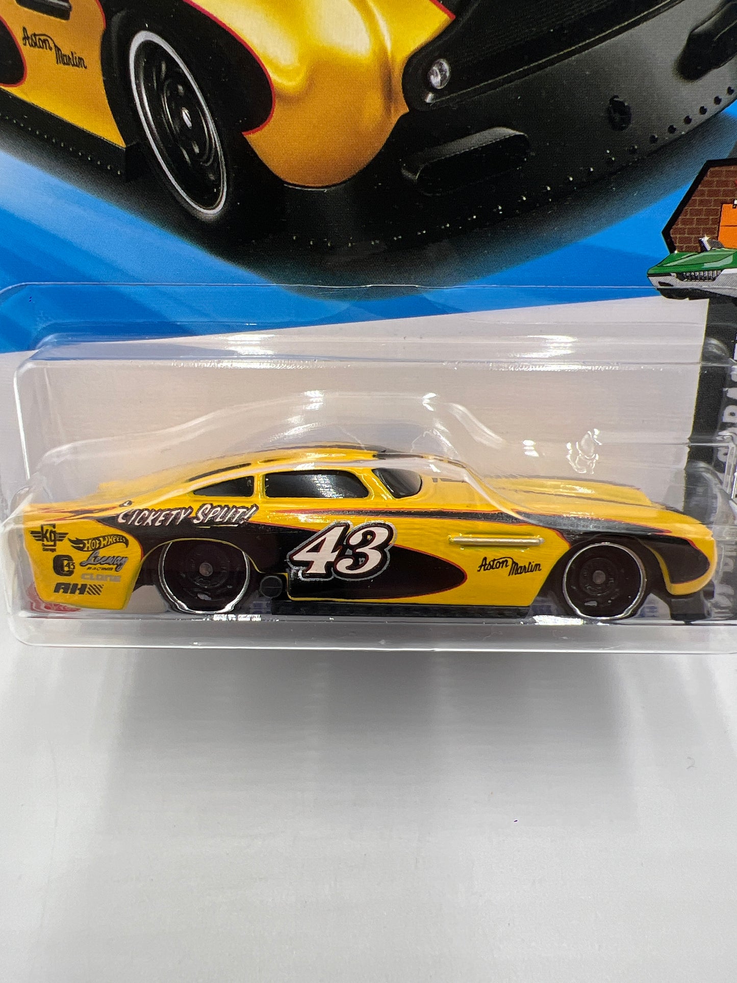 2025 Hot Wheels F Case HW Dream Garage #107 Aston Martin DB4GT High-Speed Edition Yellow 67A
