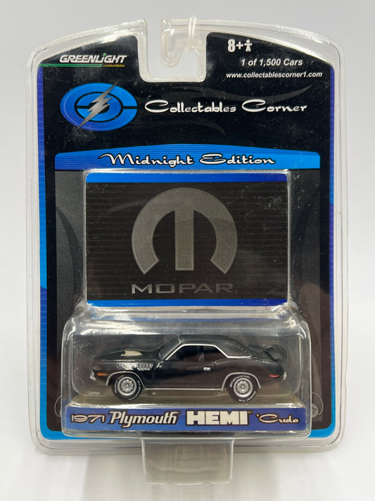 Greenlight Collectibles Corner Midnight Edition 1/1500 1971 Plymouth Hemi Cuda Black