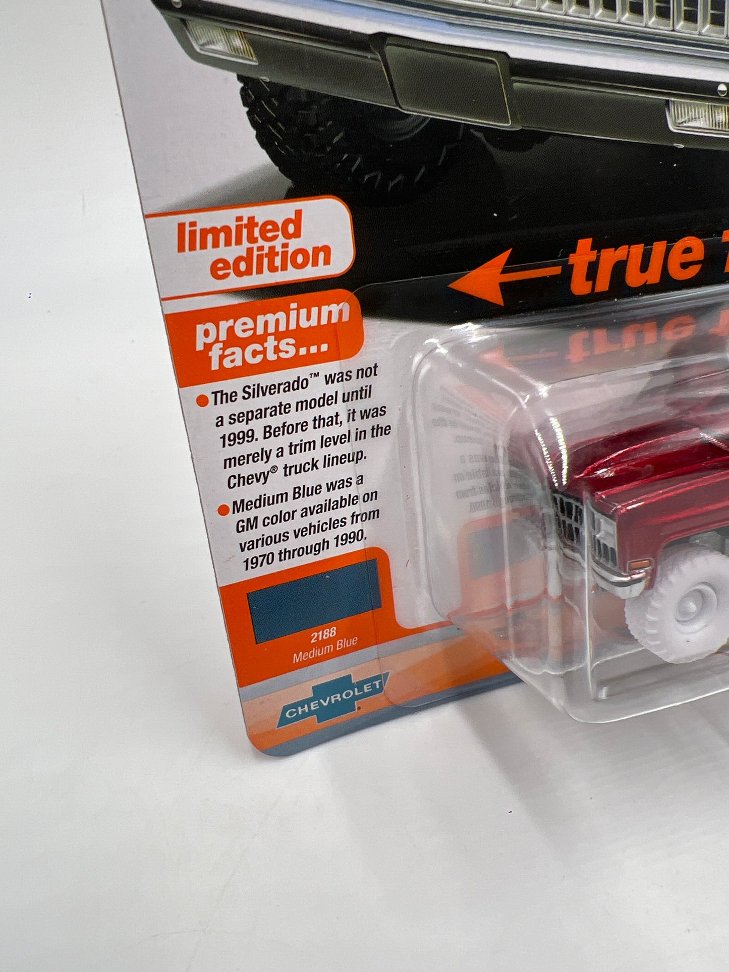 Auto World Muscle Trucks Ultra Red CHASE 1981 Chevy Silverado Stepside Red