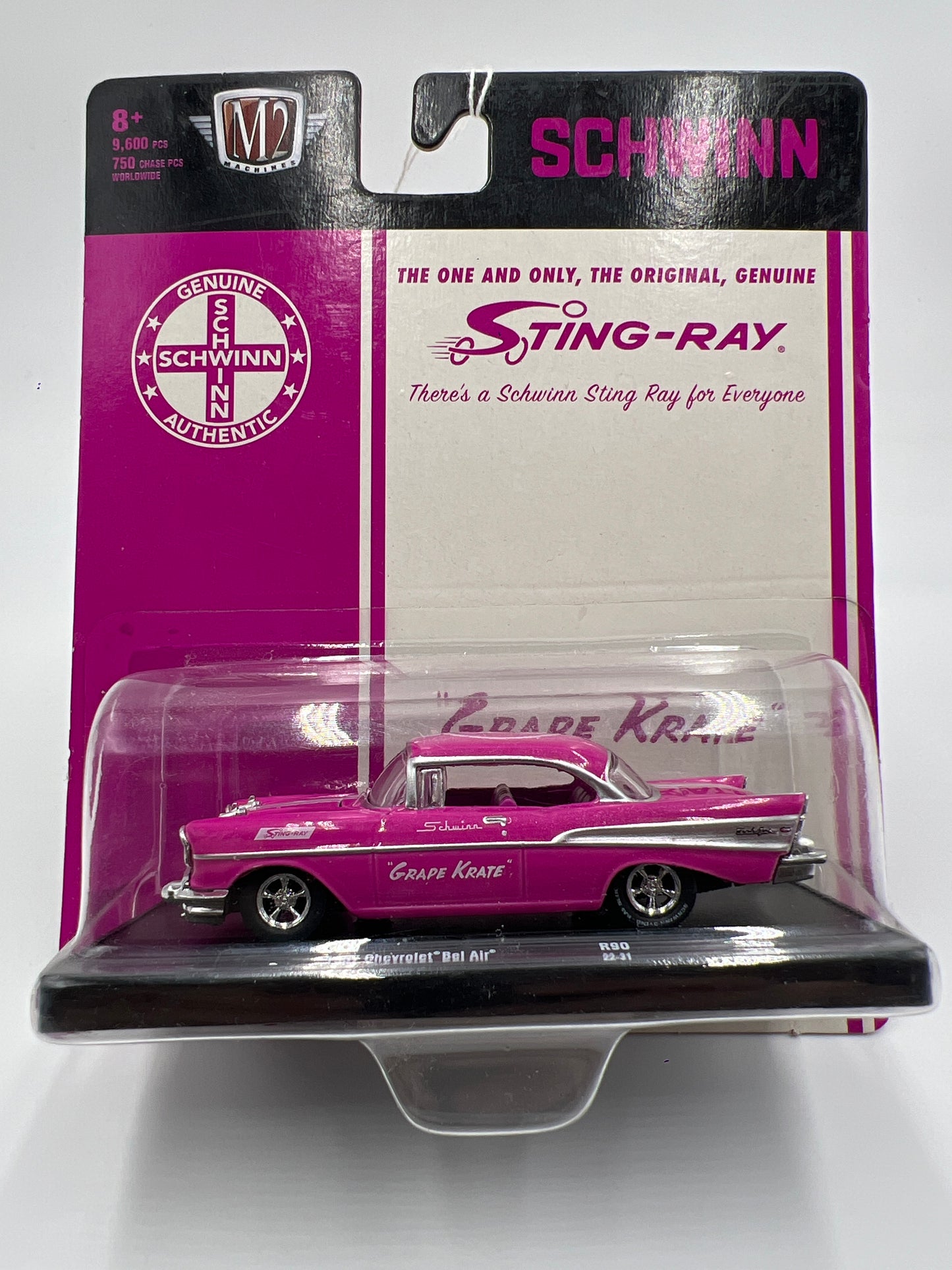 M2 Machines Auto Drivers 1957 Chevrolet Bel Air Pink Schwinn R90 190D