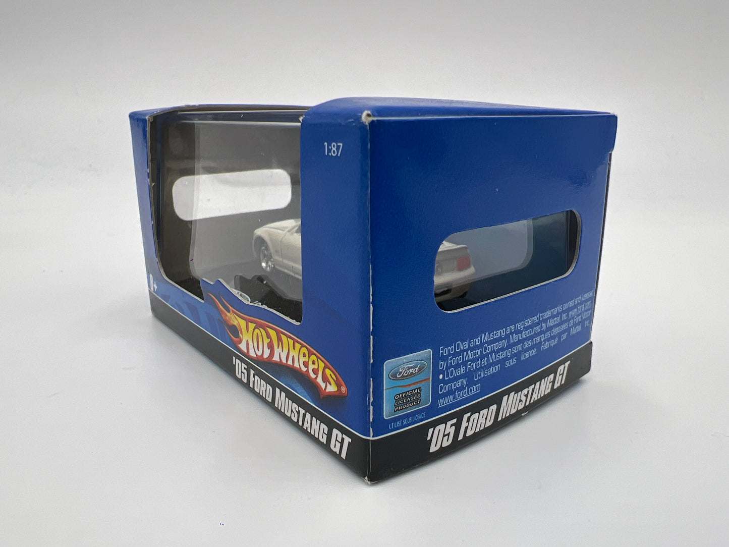 Hot Wheels 1:87 Scale 05 Ford Mustang GT White