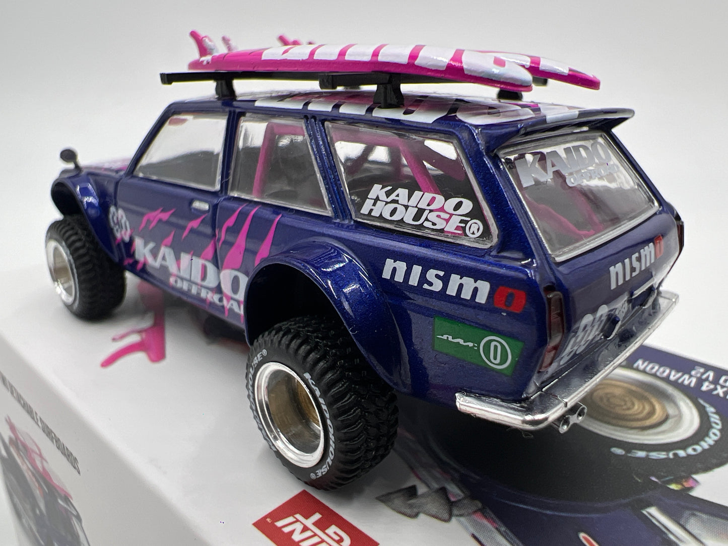 Mini GT x Kaido House #149 Datsun 510 4x4 Wagon Kaido Off-road V2 Purple W/Surfboards