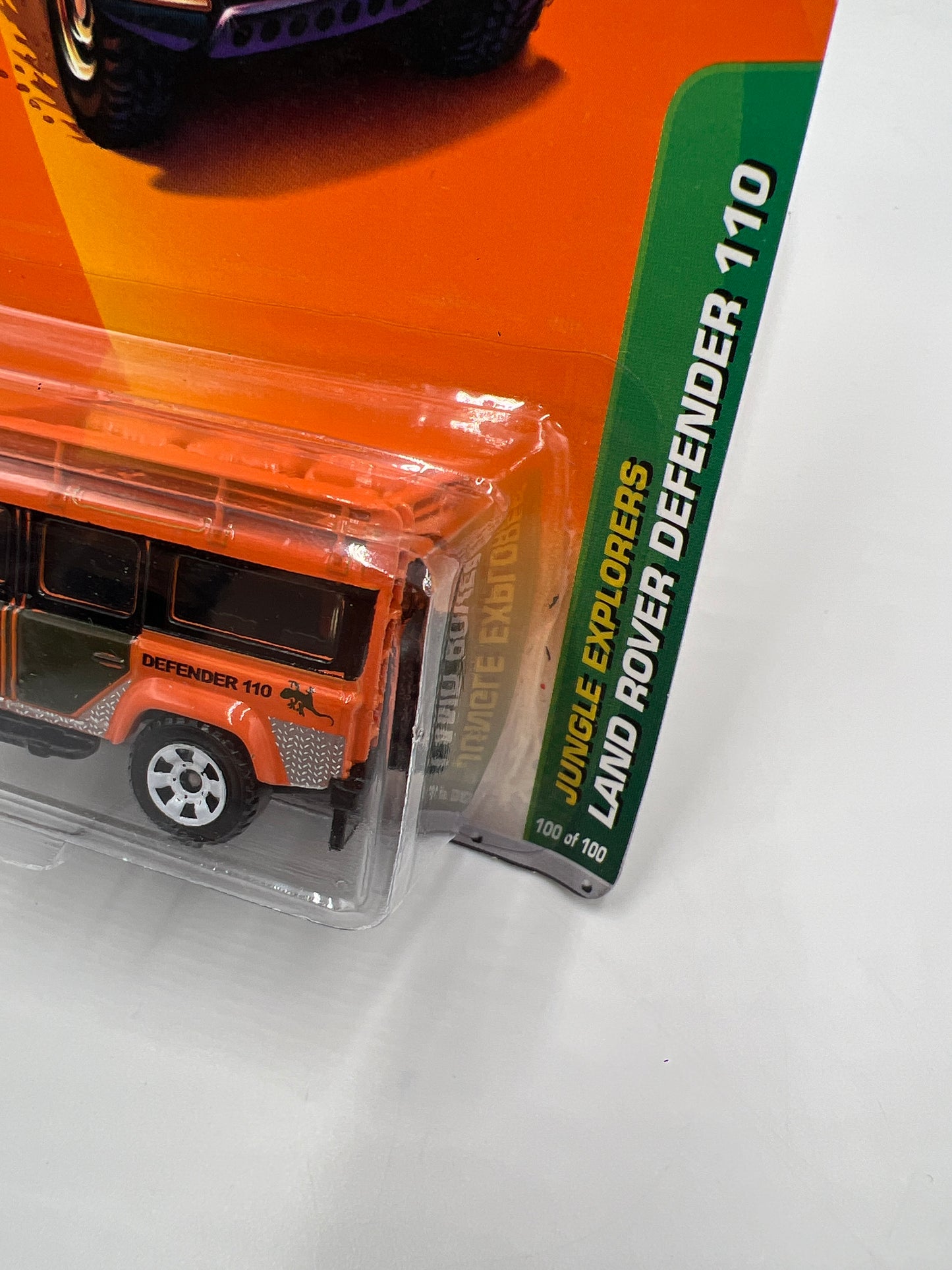Matchbox Jungle Explorers #100 Land Rover Defender 110 Orange Card Has Crease 216O