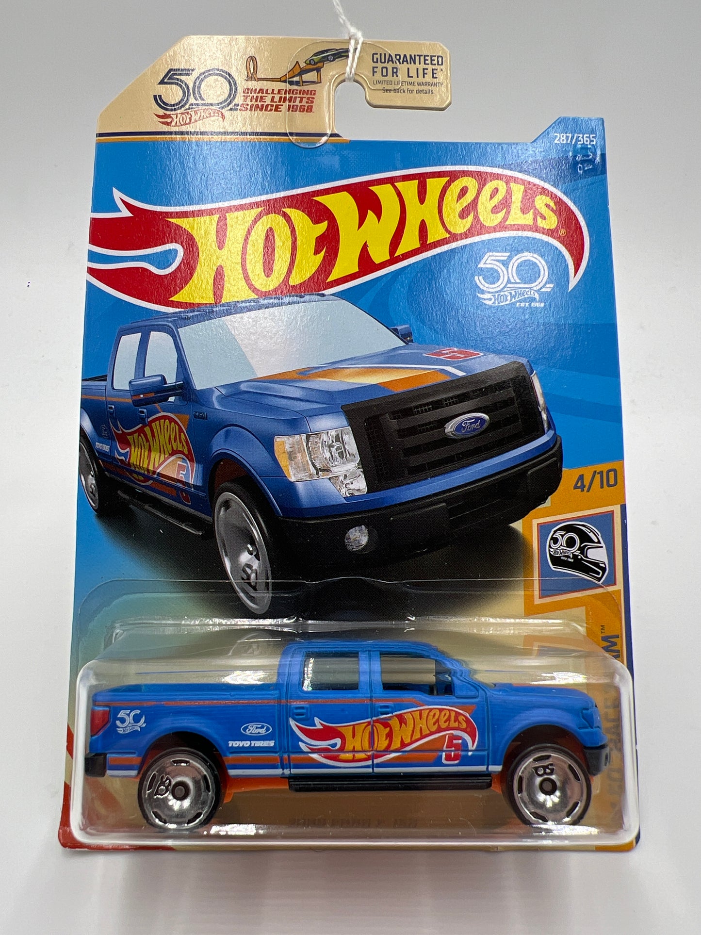 2018 Hot Wheels HW 50th Race Team #287 2009 Ford F-150 Blue 31A