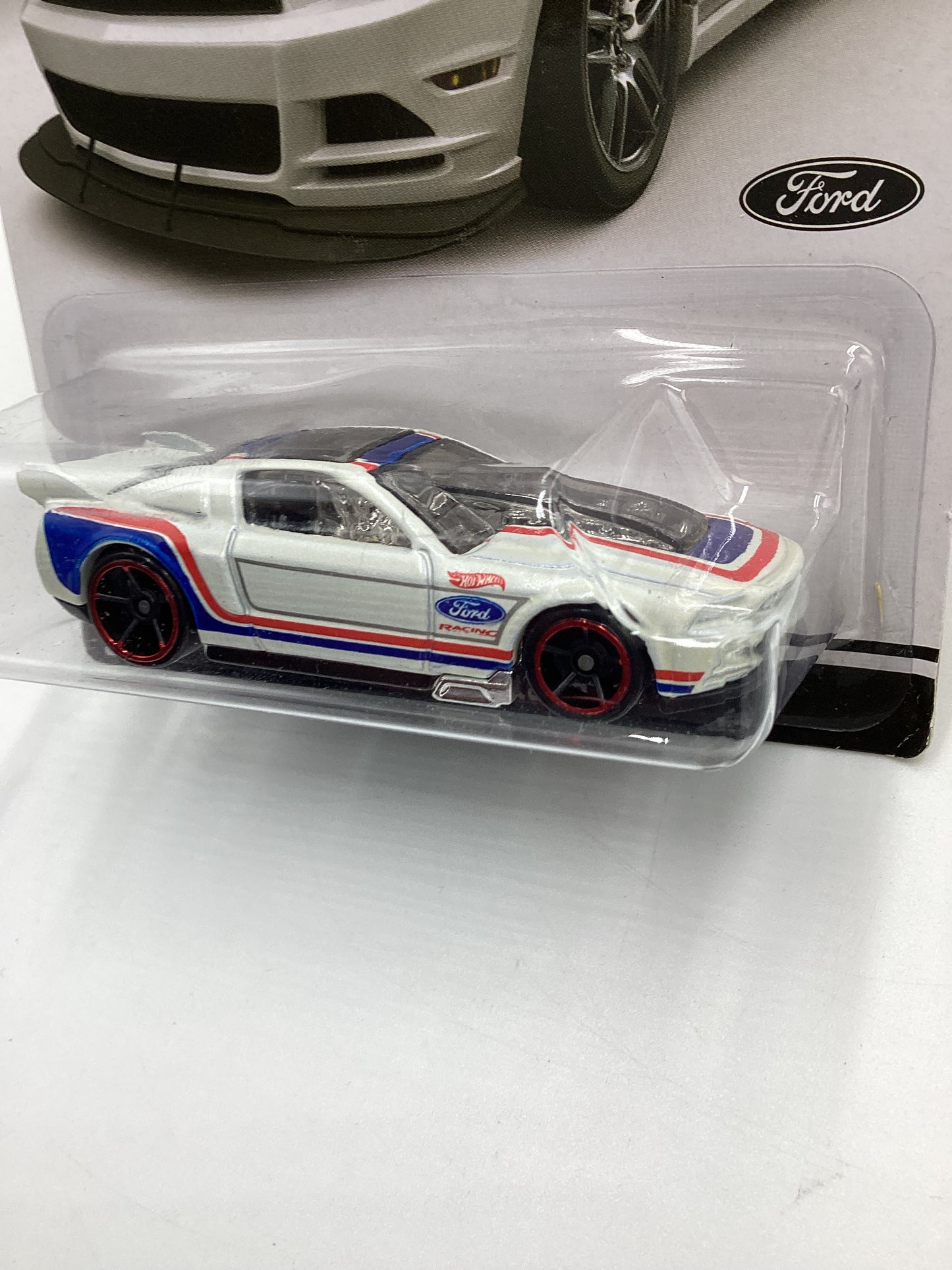 Hot Wheels Mustang 50 Years #8 13 Ford Mustang White 153D