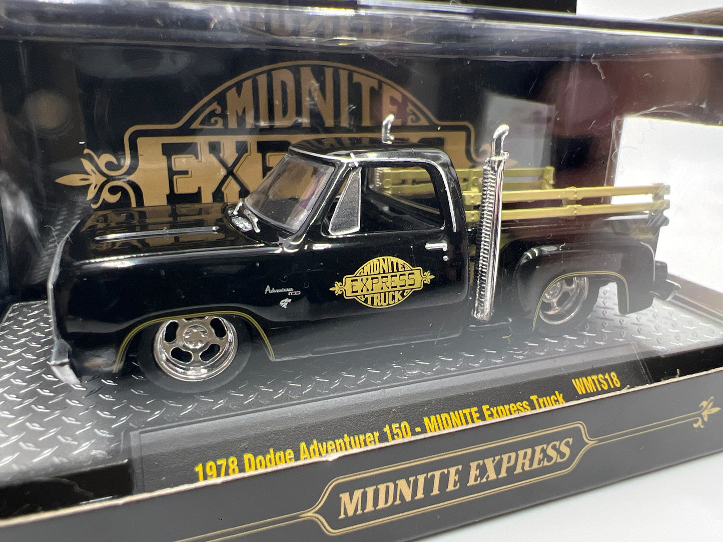 M2 Machines Walmart Exclusive 1978 Dodge Adventurer 150 Midnite Express Truck Black WMTS18