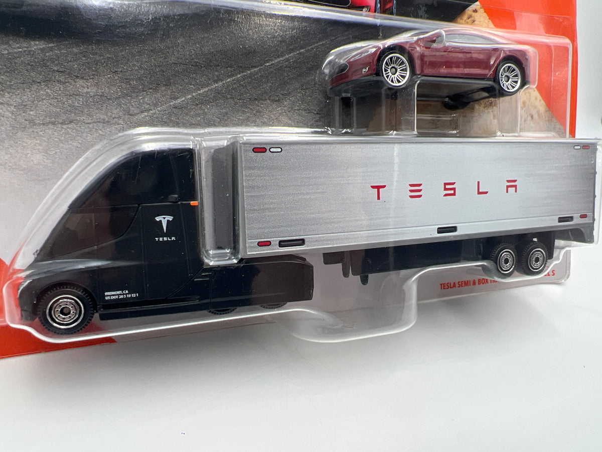 Matchbox Convoys #2 Tesla Semi/Box Trailer & Tesla Model S Red Card Not Perfect