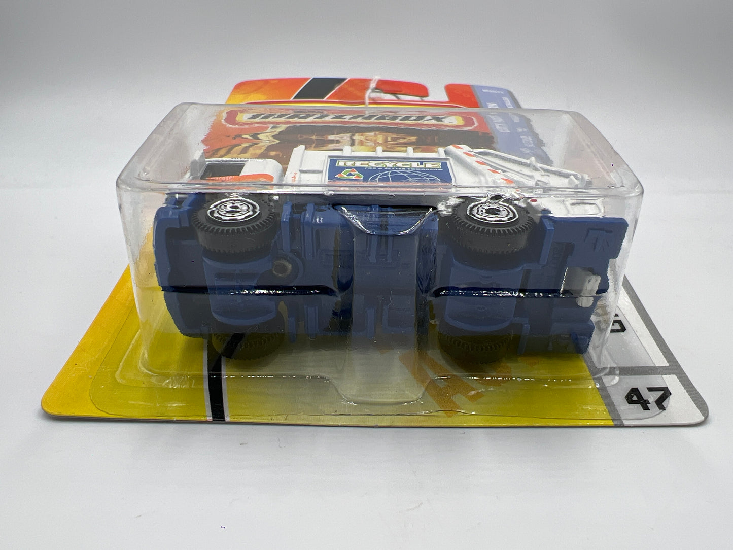 Matchbox #47 City Action Garbage Truck White 209B